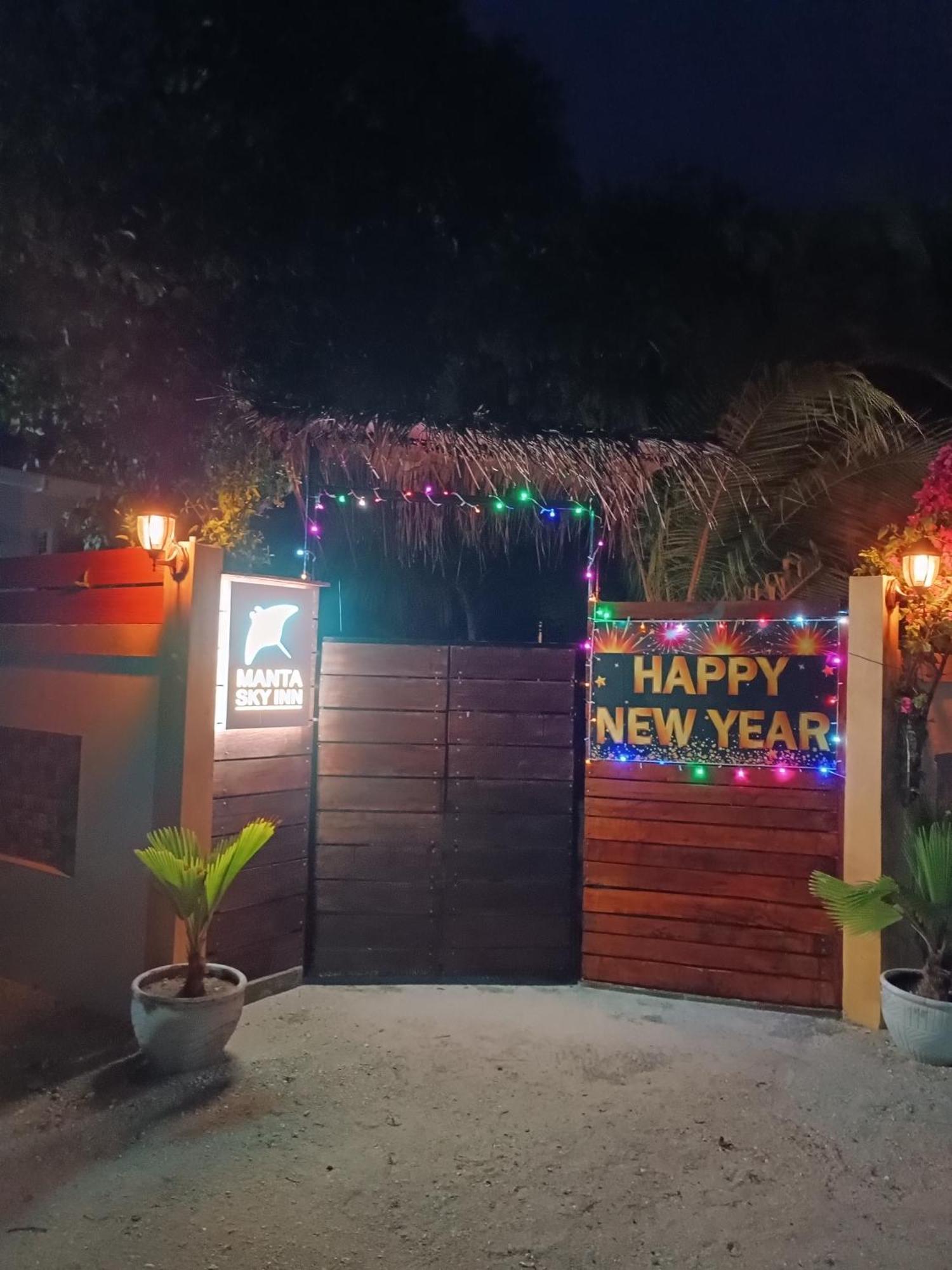 Manta Sky Inn Dharavandhoo Exterior foto