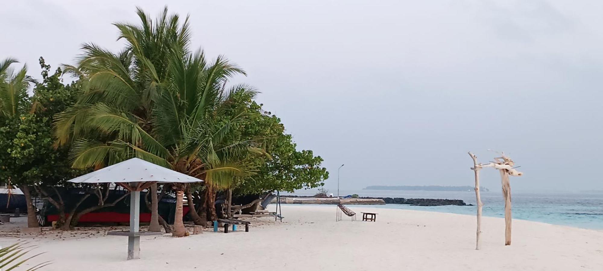 Manta Sky Inn Dharavandhoo Exterior foto