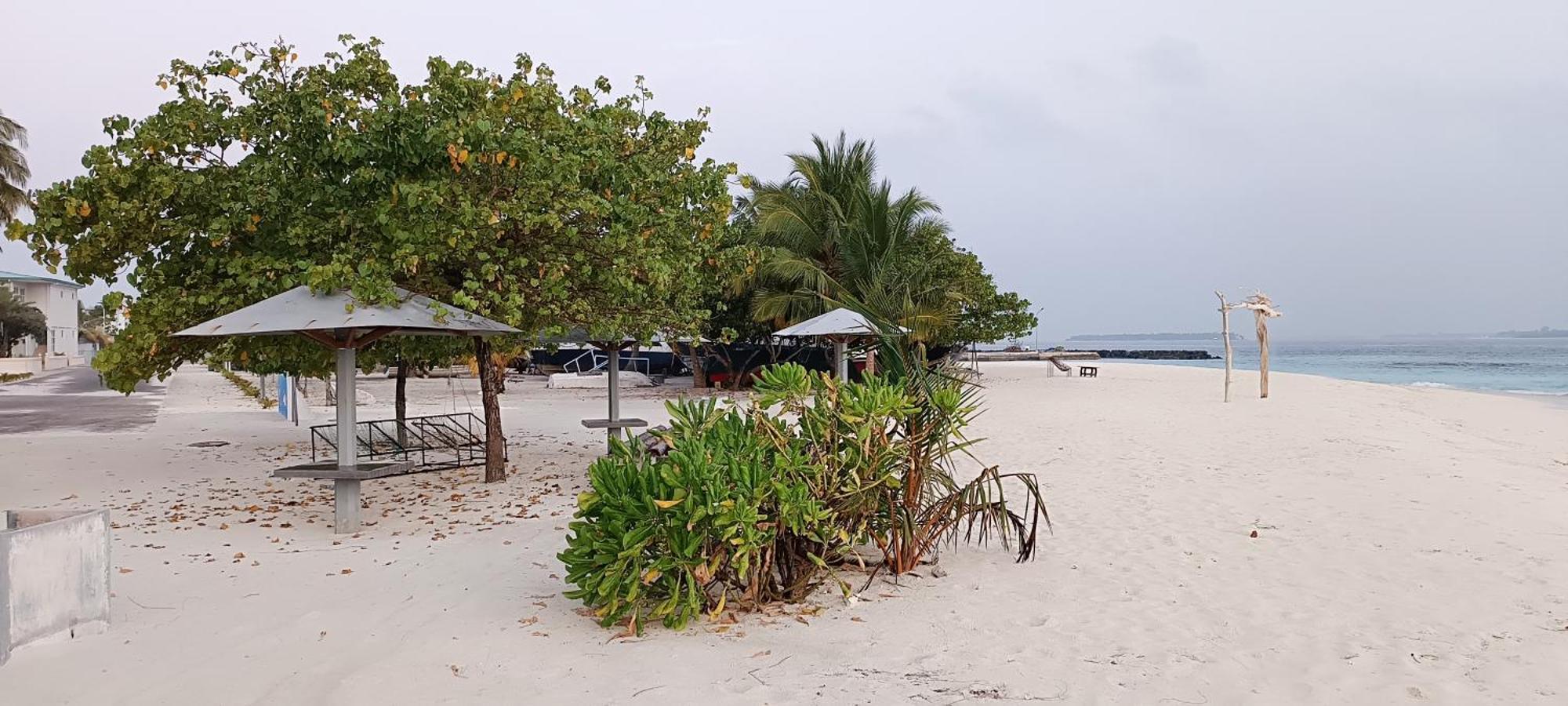 Manta Sky Inn Dharavandhoo Exterior foto