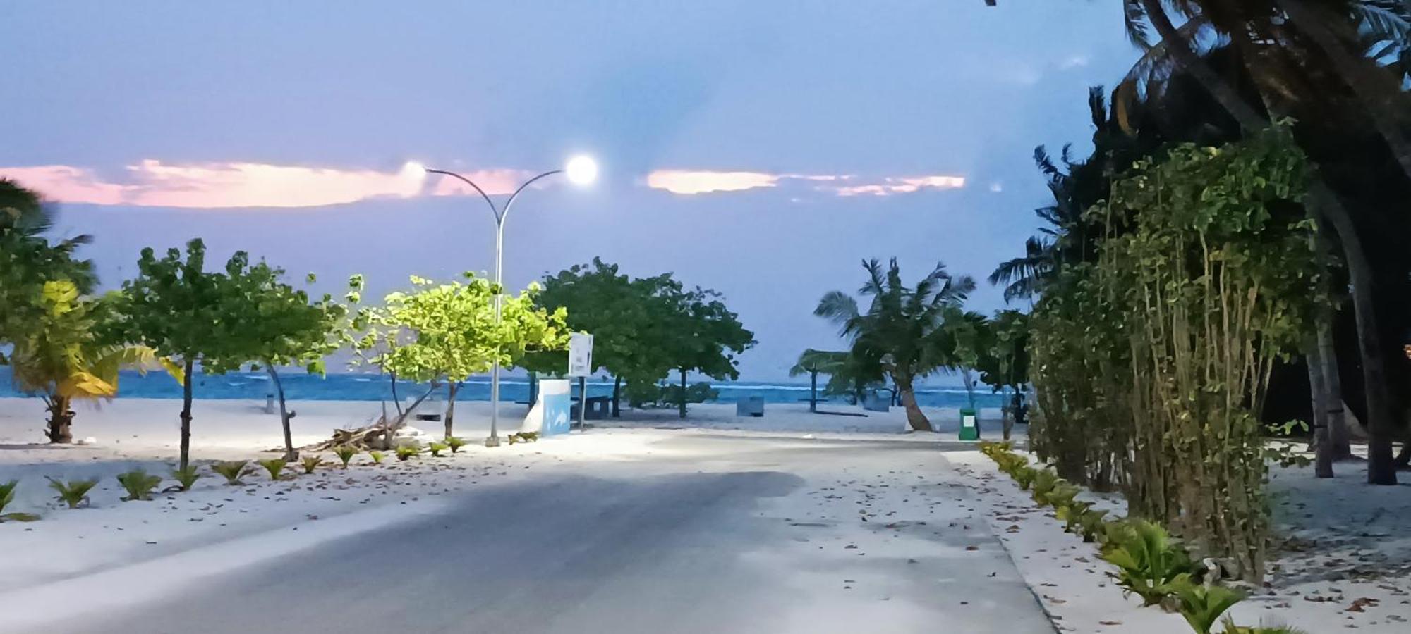 Manta Sky Inn Dharavandhoo Exterior foto